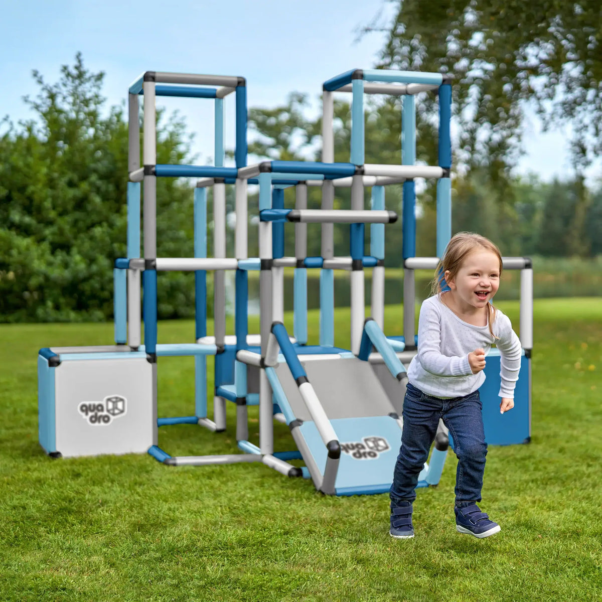 Jungle Gym for Kids - GIANT PYRAMID WITH RAMP Home – QUADRO 中国店