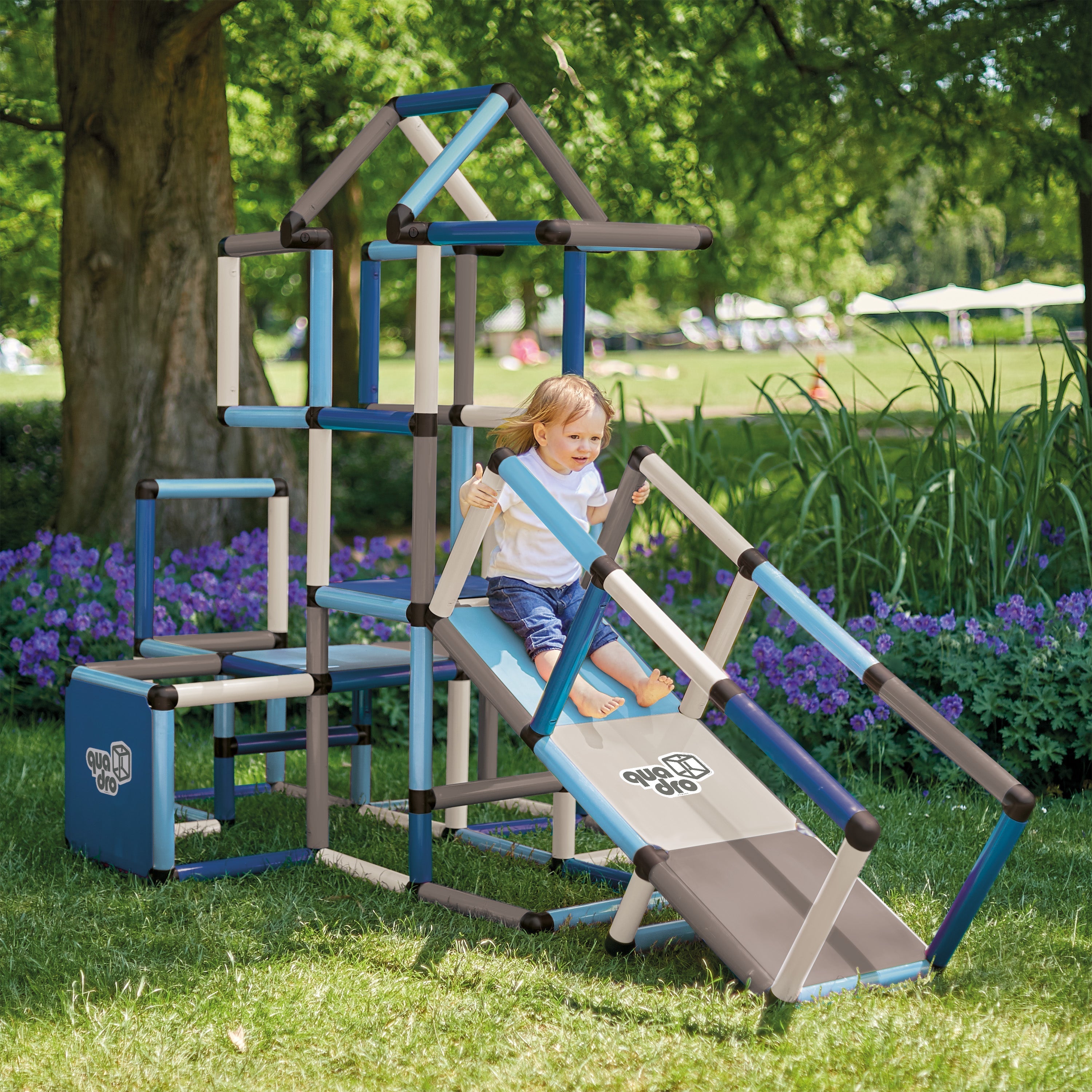 クアドロ　ジャングルジム　Climbing Pyramid Jungle Gym for Kids - Climbing Pyramid + Adventure – QUADRO Toys